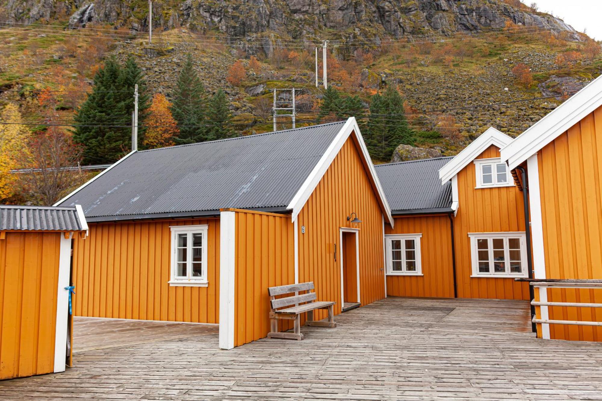 Tind Seaside Cabins Exterior photo