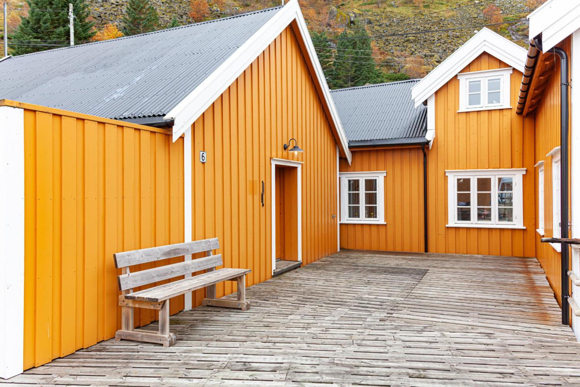 Tind Seaside Cabins Exterior photo